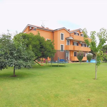 Klimatisierte In Zambratija Mit Grill Und Meerblick
