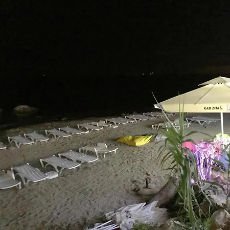 Klimatisierte In Zambratija Mit Grill Und Meerblick Umag