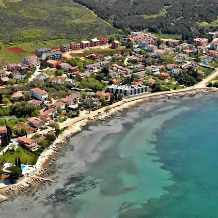 Klimatisierte In Zambratija Mit Grill Und Meerblick